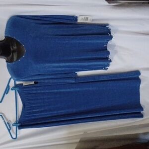 Piccadilly Fashions, size Med, top and skirt set Evening or day wear, China Blue